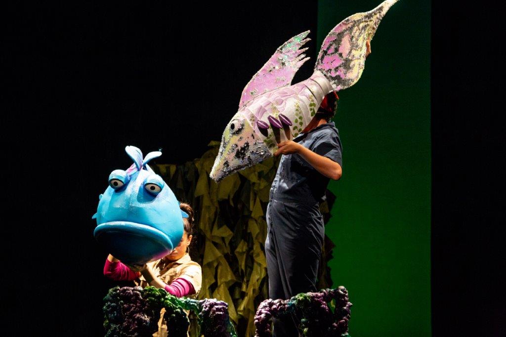 (From left) Kelly Grago, Mukta Phatak in a performance of the TheaterWorksUSA musical production of “The Pout-Pout Fish.”