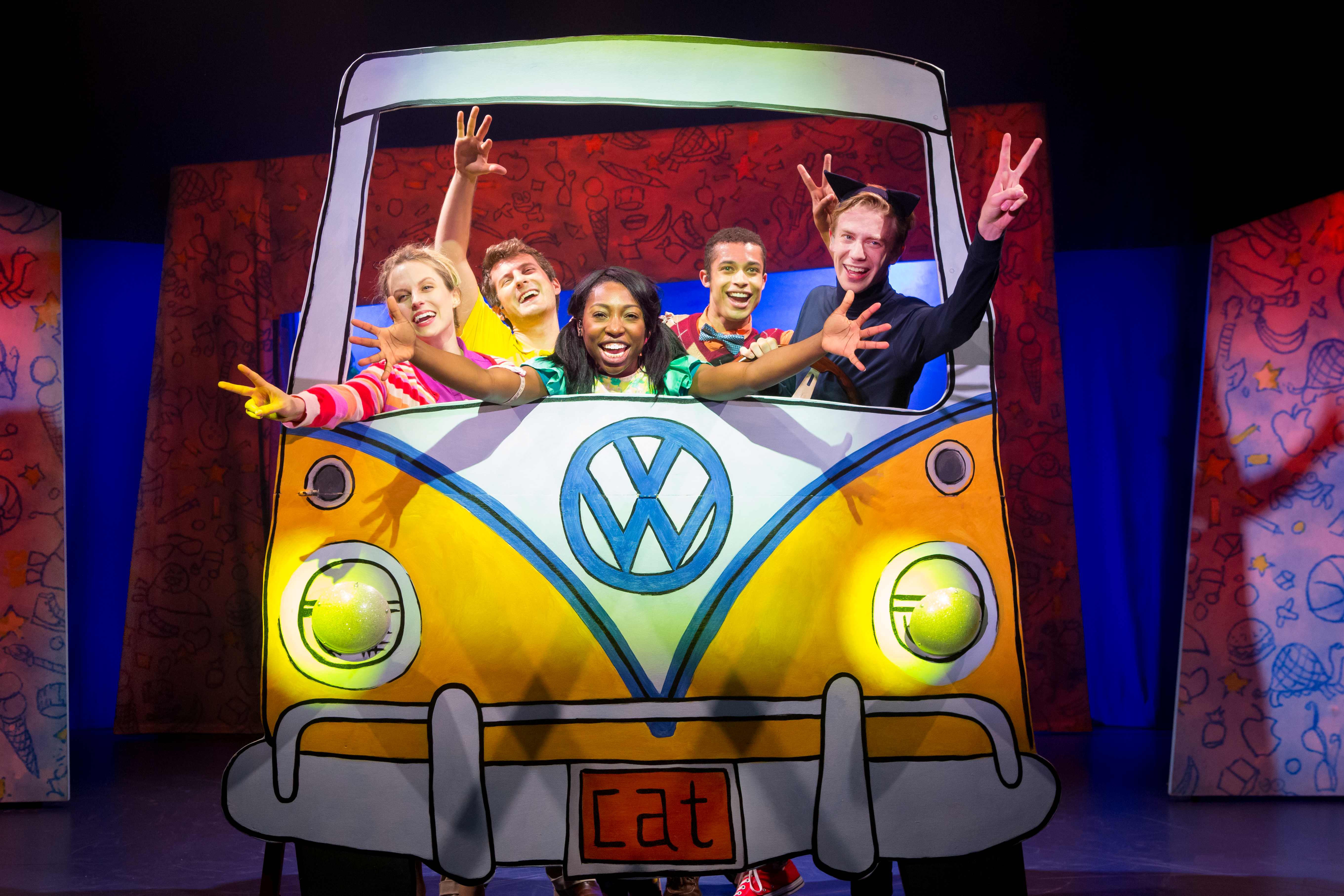 The cast of Pete the Cat on stage.